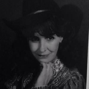 Meet your Posher, Gail